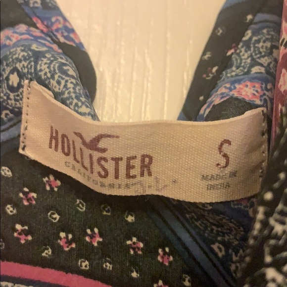Hollister Strappy Patterned Tank Top - Picture 3 of 4